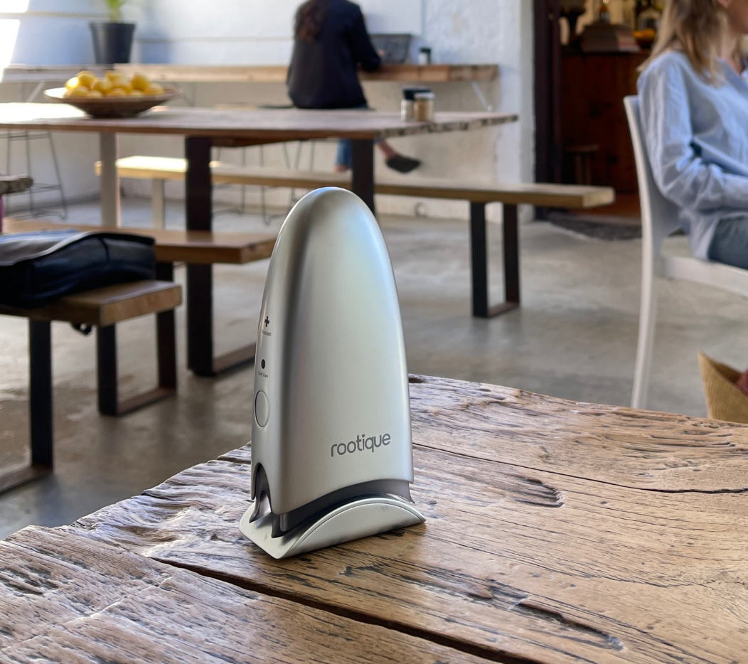 how to apply minoxidil while traveling, portable minoxidil applicator, Rootique DUO